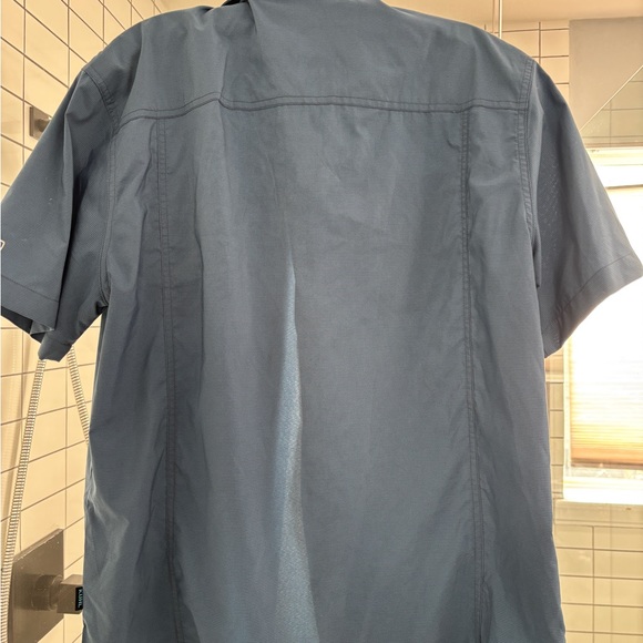 Kuhl men’s Blue Short Sleeve snap Shirt size large never worn - Picture 3 of 8